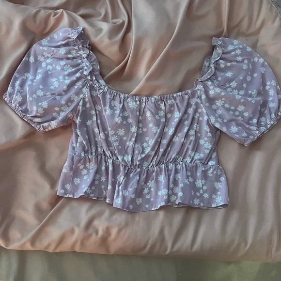 Top - Picture 2 of 2